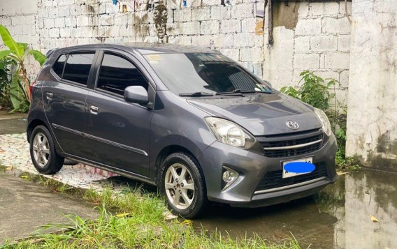 Sell White 2014 Toyota Wigo in Quezon City-1