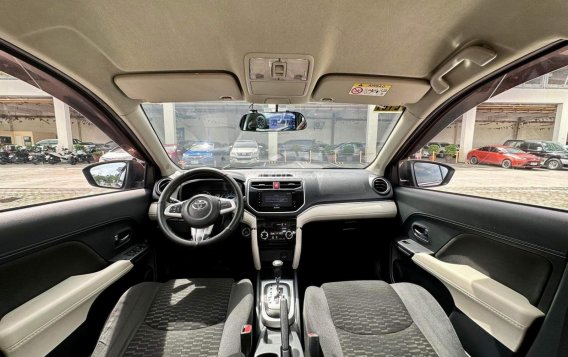 2018 Toyota Rush  1.5 G AT in Makati, Metro Manila-7