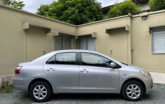 Selling White Toyota Vios 2023 in Quezon City-4