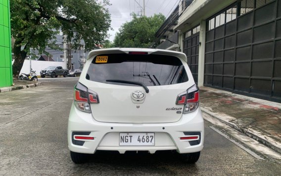Selling White Toyota Wigo 2021 in Quezon City-5