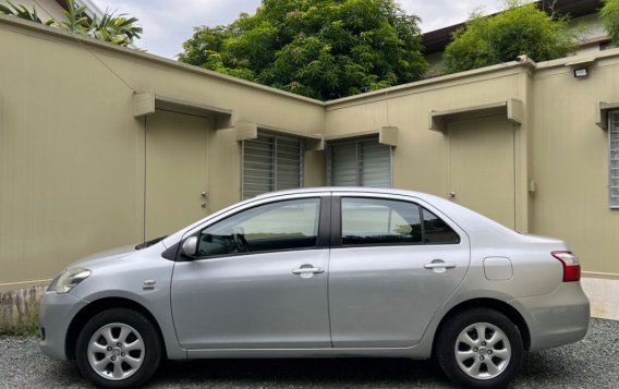 Selling White Toyota Vios 2023 in Quezon City-1