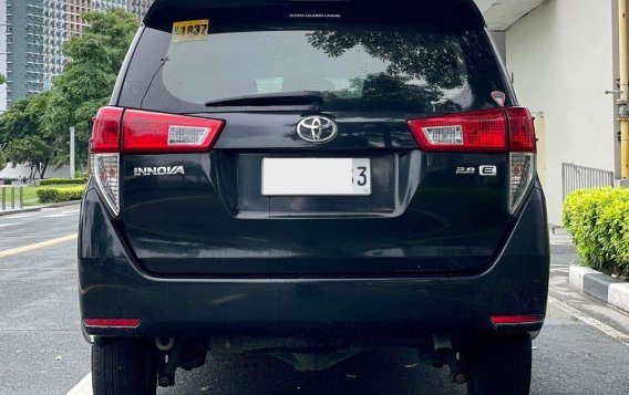 White Toyota Innova 2017 for sale in Makati-4