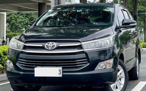 White Toyota Innova 2017 for sale in Makati-2