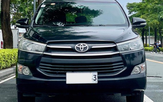 White Toyota Innova 2017 for sale in Makati-1