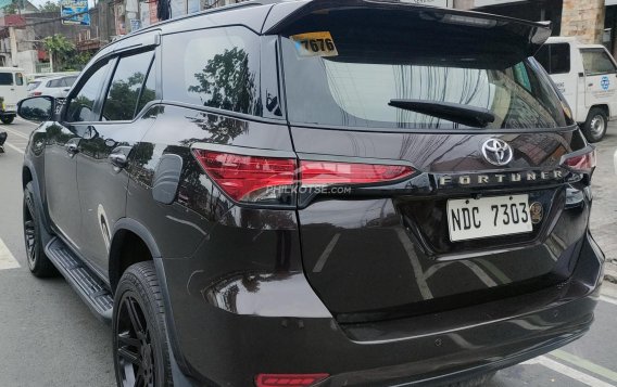 2017 Toyota Fortuner  2.4 V Diesel 4x2 AT in Quezon City, Metro Manila-4