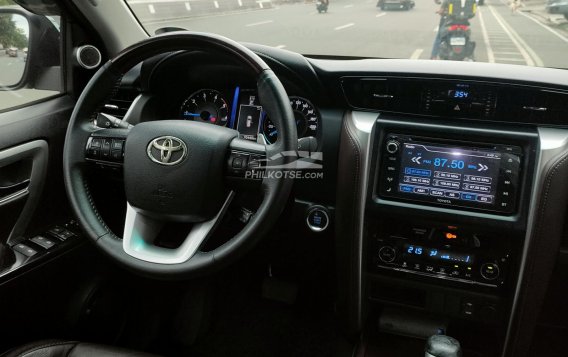2017 Toyota Fortuner  2.4 V Diesel 4x2 AT in Quezon City, Metro Manila-8