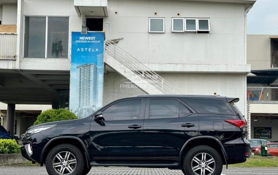 2017 Toyota Fortuner in Makati, Metro Manila-5