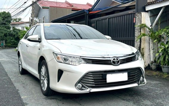 White Toyota Camry 2016 for sale in Imus-2