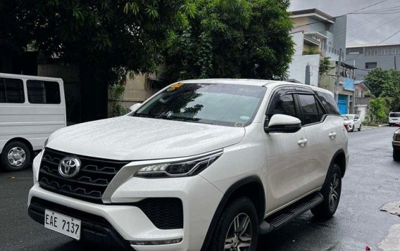 White Toyota Fortuner 2022 for sale in Quezon City-1