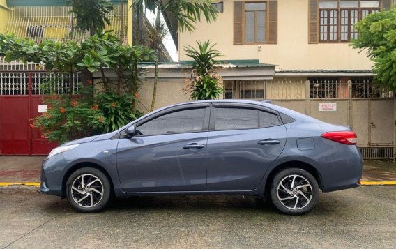 Selling White Toyota Vios 2022 in Quezon City-3