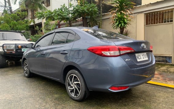 Selling White Toyota Vios 2022 in Quezon City-4