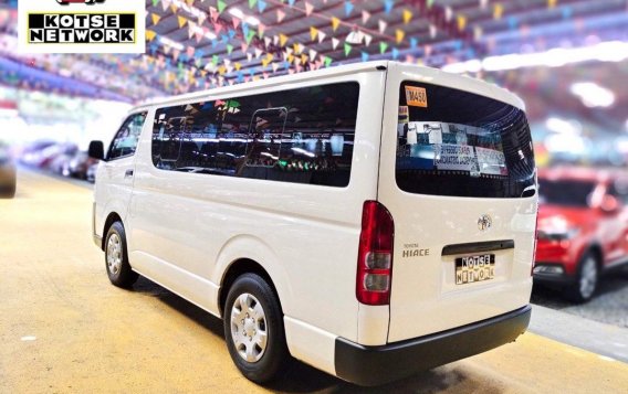 White Toyota Hiace 2019 for sale in Manual-4