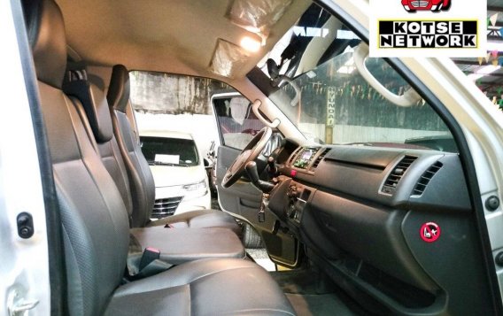 Sell White 2018 Toyota Hiace in Quezon City-4
