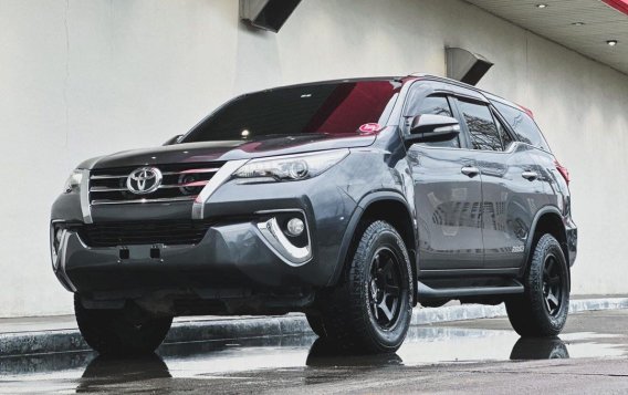 White Toyota Fortuner 2017 for sale in Manila