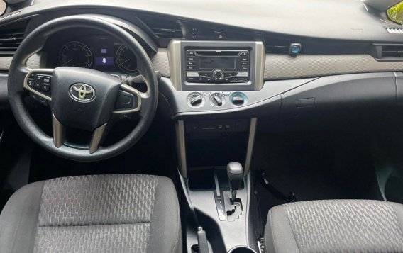 White Toyota Innova 2016 for sale in Quezon City-8