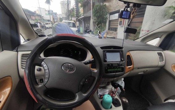 Sell White 2011 Toyota Innova in Manila-6