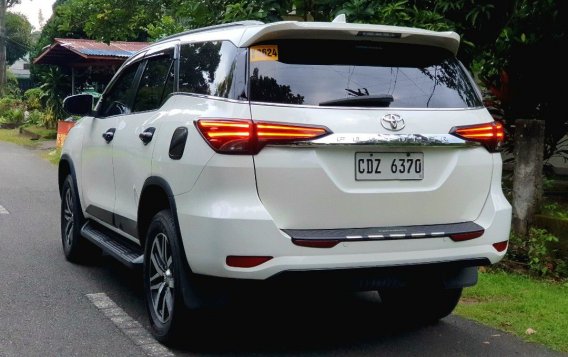 Pearl White Toyota Fortuner 2017 for sale in Lipa-3