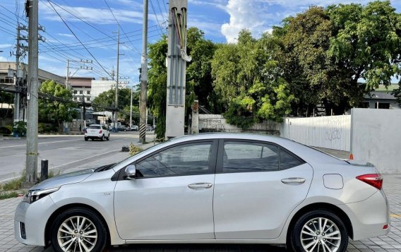 Silver Toyota Corolla altis 2021 for sale in Manila-9