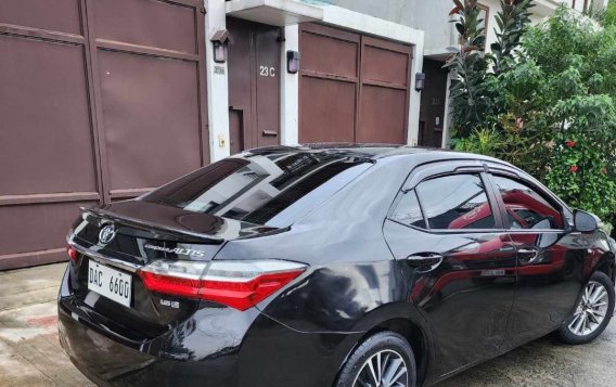 Sell White 2018 Toyota Corolla altis in Quezon City-6