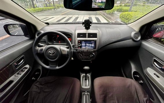 2017 Toyota Wigo  1.0 G AT in Makati, Metro Manila