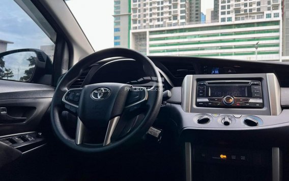 2018 Toyota Innova  2.8 E Diesel AT in Makati, Metro Manila-4