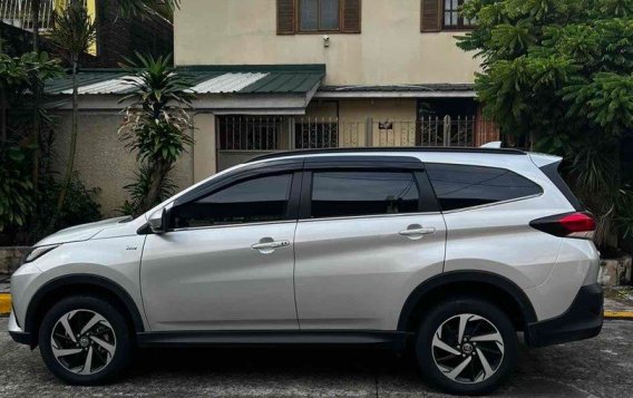 Sell White 2022 Toyota Rush in Quezon City-3