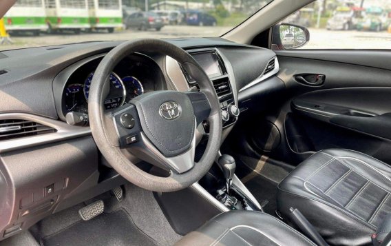 Selling White Toyota Vios 2019 in Makati-8