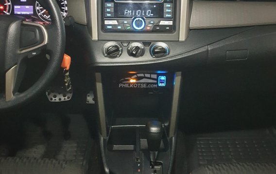 2018 Toyota Innova  2.8 E Diesel AT in Quezon City, Metro Manila-17