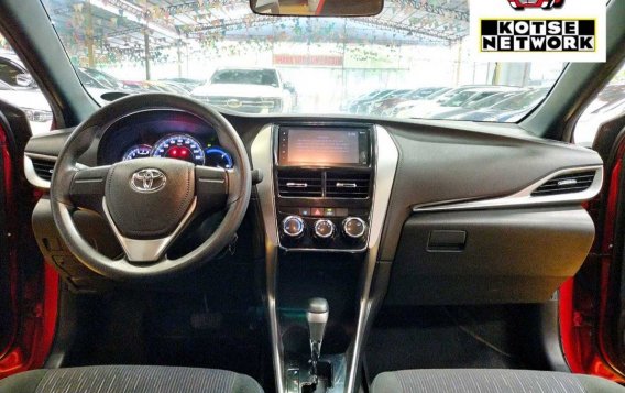 White Toyota Yaris 2018 for sale in Automatic-6