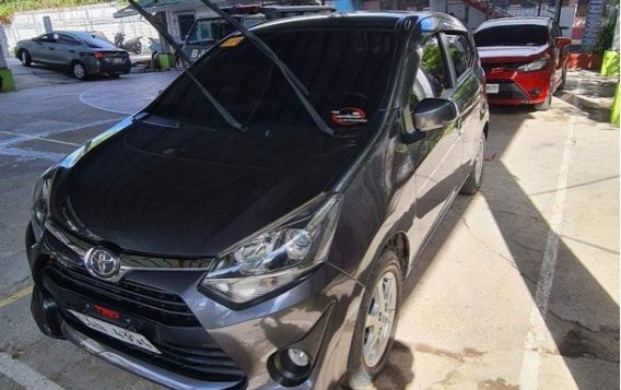 Selling Yellow Toyota Wigo 2019 in Palayan-1