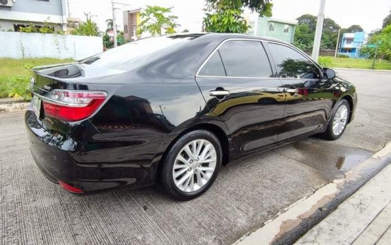 Selling White Toyota Camry 2016 in Imus-3