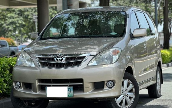 2011 Toyota Avanza  1.5 G A/T in Makati, Metro Manila-3