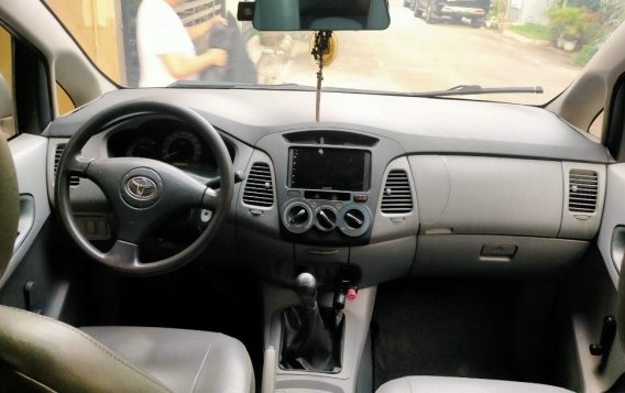 White Toyota Innova 2006 for sale in Manual-4