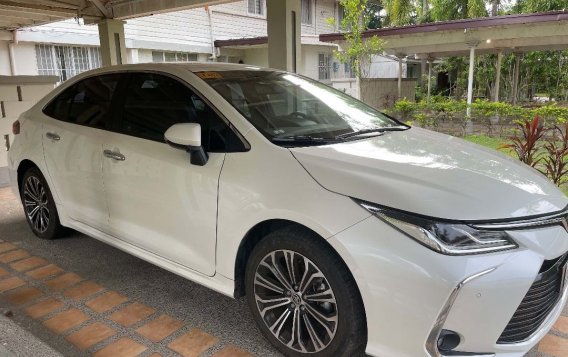 White Toyota Corolla altis 2019 for sale in Subic-1