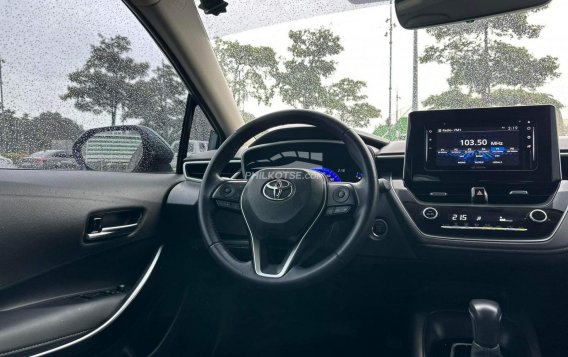 2020 Toyota Corolla Altis  1.6 V CVT in Makati, Metro Manila-13