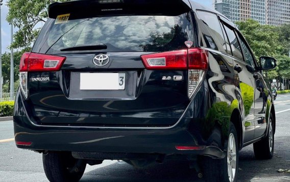 Sell White 2017 Toyota Innova in Makati-3