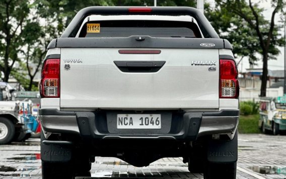 Sell White 2019 Toyota Hilux in Makati-3