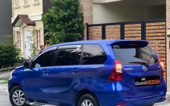 Sell White 2016 Toyota Avanza in Manila-3