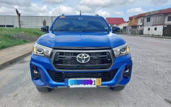 Selling White Toyota Hilux 2019 in Marikina