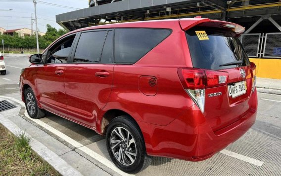 Selling White Toyota Innova 2022 in Quezon City-3