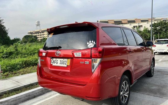 Selling White Toyota Innova 2022 in Quezon City-5