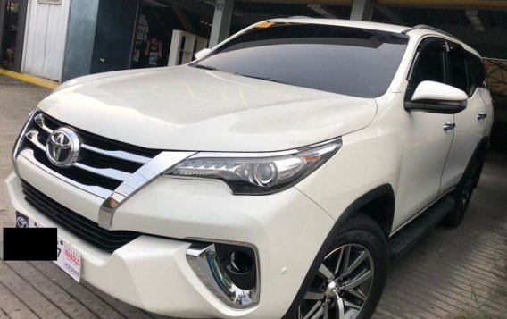 Selling Pearl White Toyota Fortuner 2019 in Manila-4