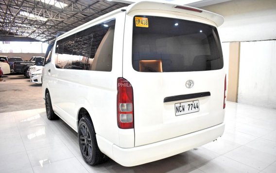 2018 Toyota Hiace  Commuter 3.0 M/T in Lemery, Batangas-4