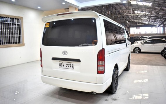 2018 Toyota Hiace  Commuter 3.0 M/T in Lemery, Batangas-13