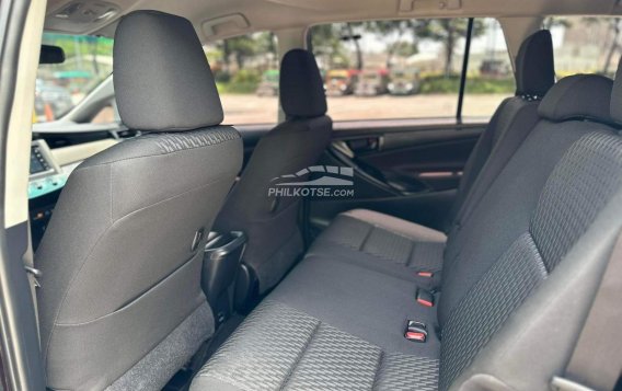 2022 Toyota Innova  2.8 E Diesel MT in Makati, Metro Manila-6