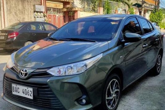 Selling White Toyota Vios 2022 in Quezon City