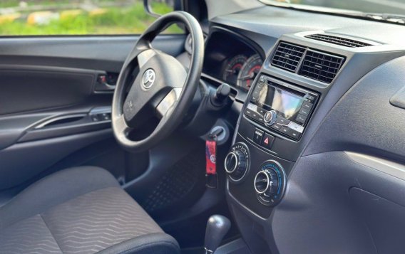 Silver Toyota Avanza 2019 for sale in Pasig-2