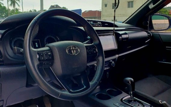 White Toyota Hilux 2020 for sale in Automatic-4
