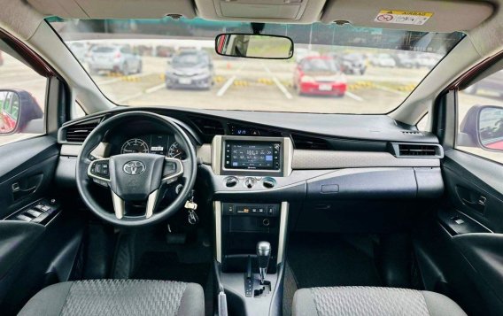 White Toyota Innova 2021 for sale in Makati-3