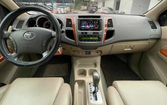 Sell White 2011 Toyota Fortuner in Pasig-8